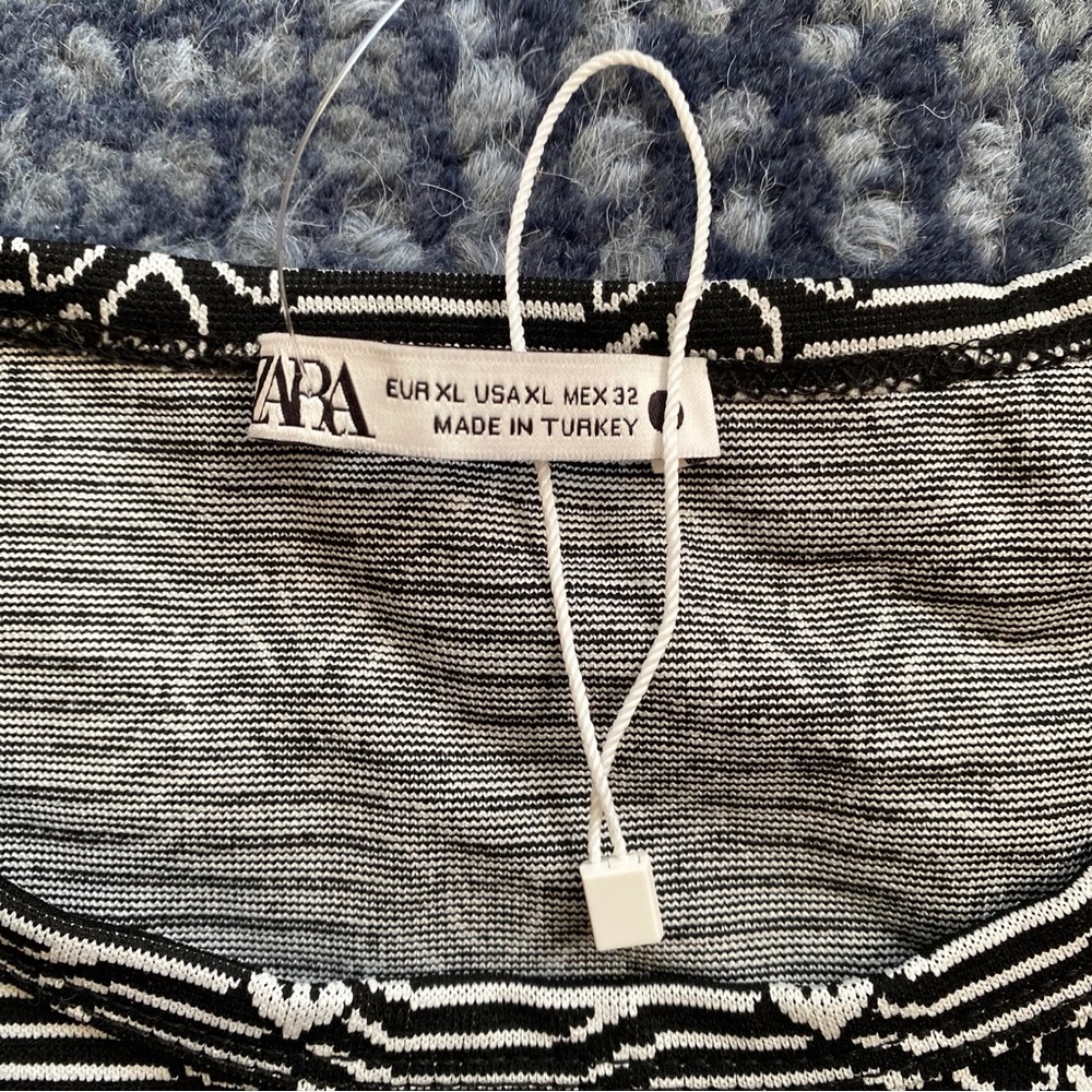 🖤 ZARA BLACK WHITE STRIPE FLORAL CROP TOP! - Picture 9 of 9